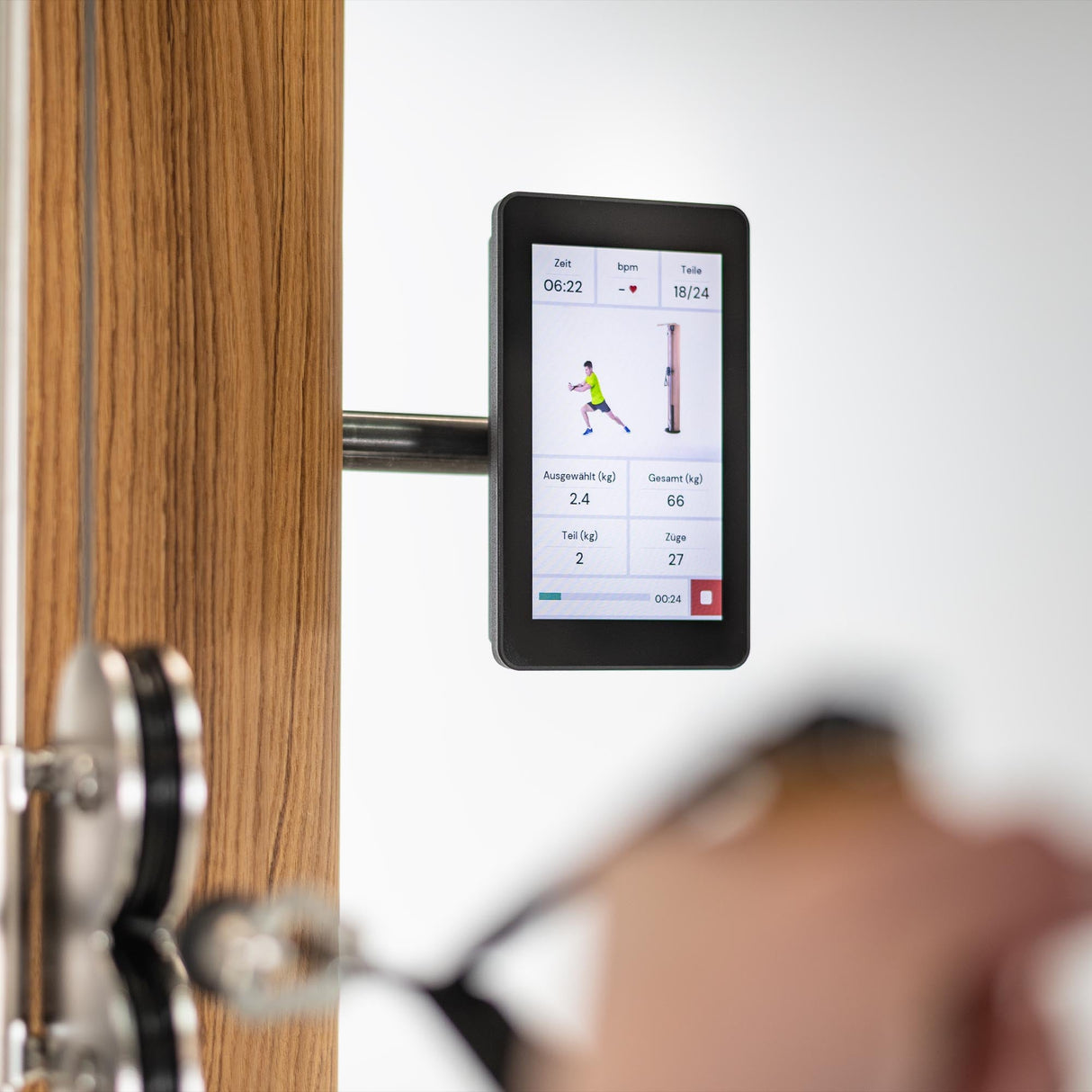 |NoHrdSlimBeamOakCableMachineDisplay|